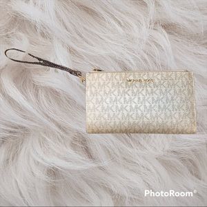 Michael Kors Wristlet